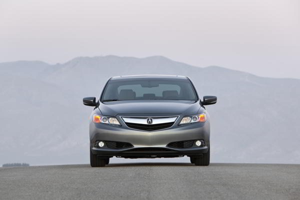 2013-acura-ilx_6841650207_o-1