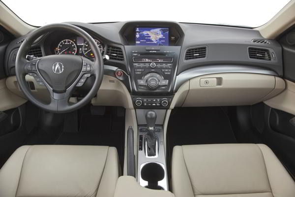 2013-acura-ilx_6841650281_o-1