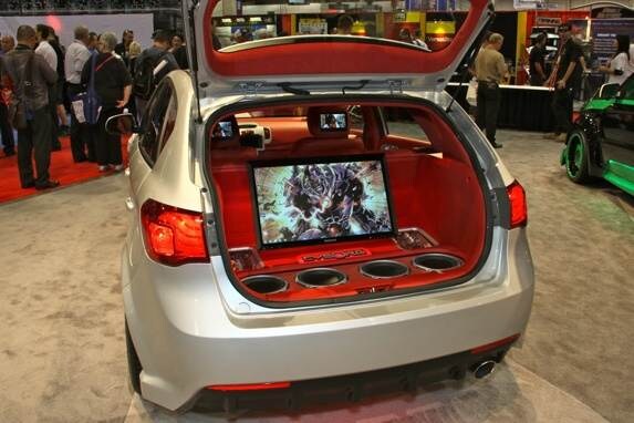 05-cyborg-kia-forte-5-door-4-600-001