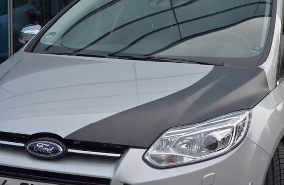 ford-focus-carbon-fiber-prototype-hood1-600-001