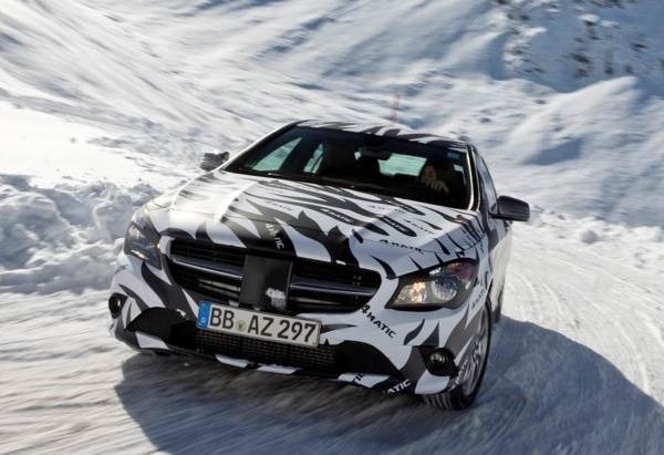 2014-mercedes-bnez-cls250-4matic-spy-pic-front-action-600-001-1