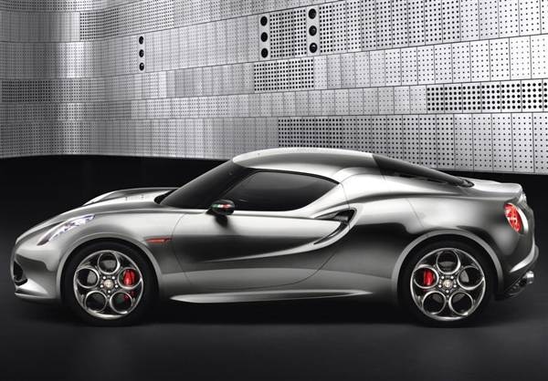 alfa-romeo-4c-teaser-photo-600-001-1