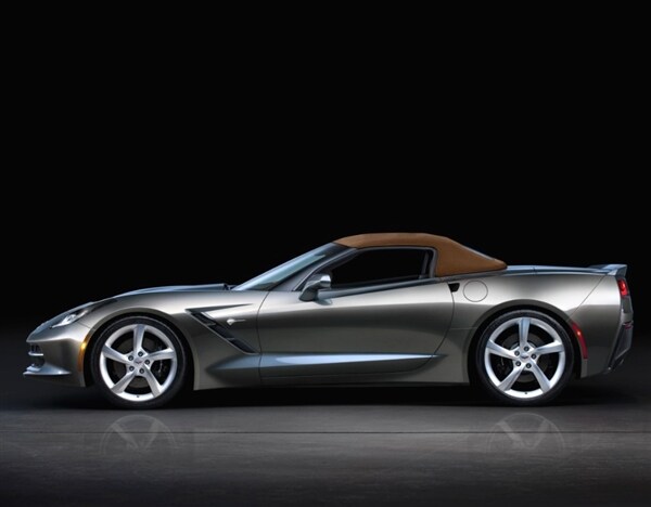 2014-chevrolet-corvette-conv-top-up-600-001