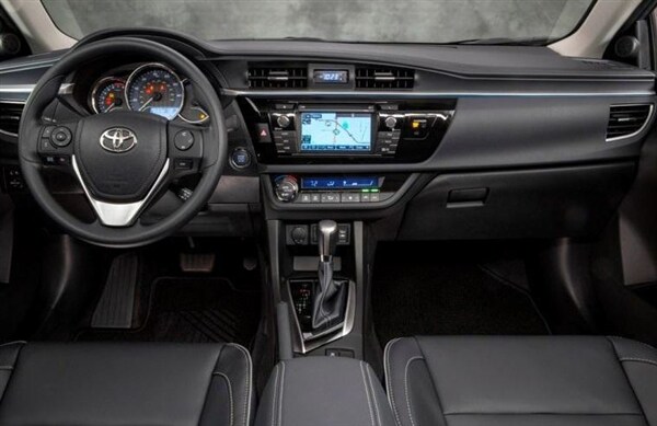 2014-toyota-corolla-front-seat-detail-600-001