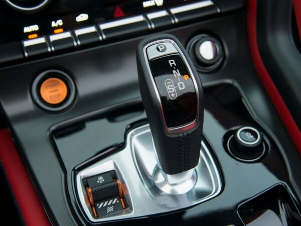 2014_jag_ftypes_078-600-001