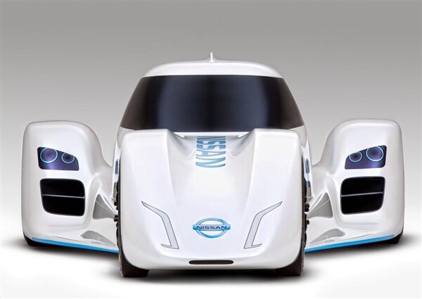 nissan-zeod-rc-racer-head-on-shot-600-001
