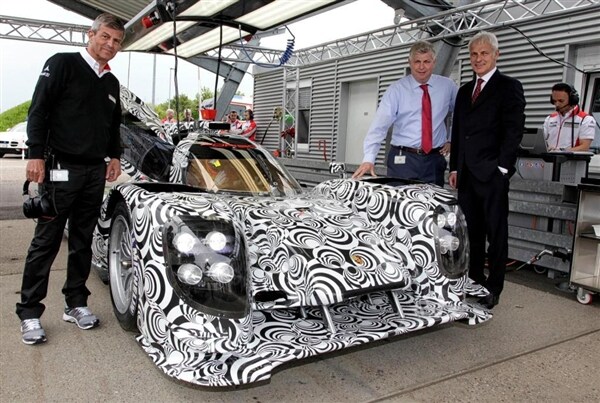 porsche-lmp1-le-mans-racer-execs-600-001
