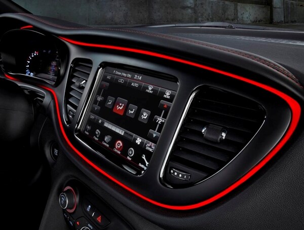2013-dodge-dart-gt-dash-detail3-600-001