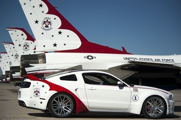 2014-ford-mustang-usaf-thunderbirds-edition-profile-static3-600-001