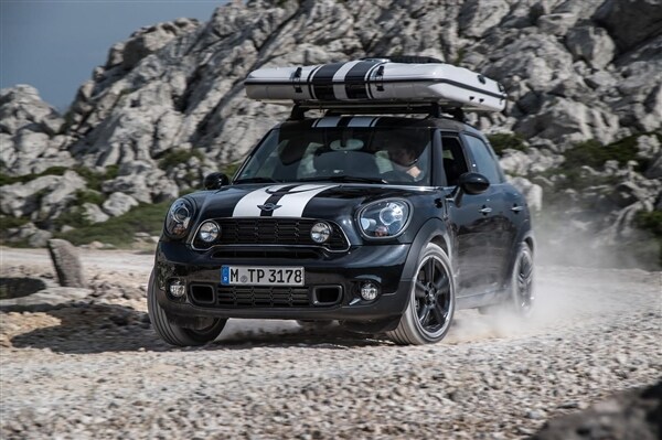 mini-camper-concepts-all4-camp-front-action-600-001