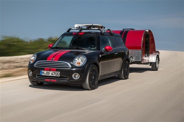 mini-camper-concepts-crowley-in-tow-front-action-600-001