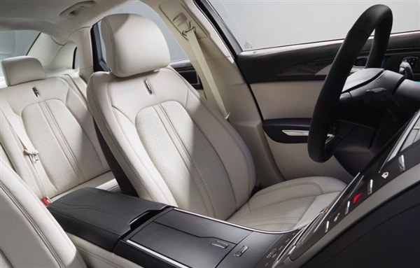 lincoln-black-label-modern-heritage-interior-600-001