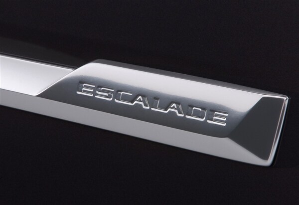 2015-cadillac-escalade-badge-teaser1-600-001