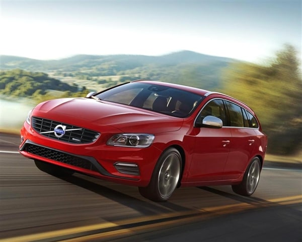 2015-volvo-v60-sportwagon-front-action2-600-001