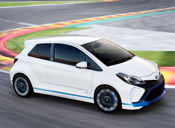 toyota-yaris-hybrid-r-concept-pan-action2-600-001