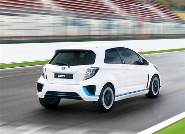 toyota-yaris-hybrid-r-concept-rear-action1-600-001