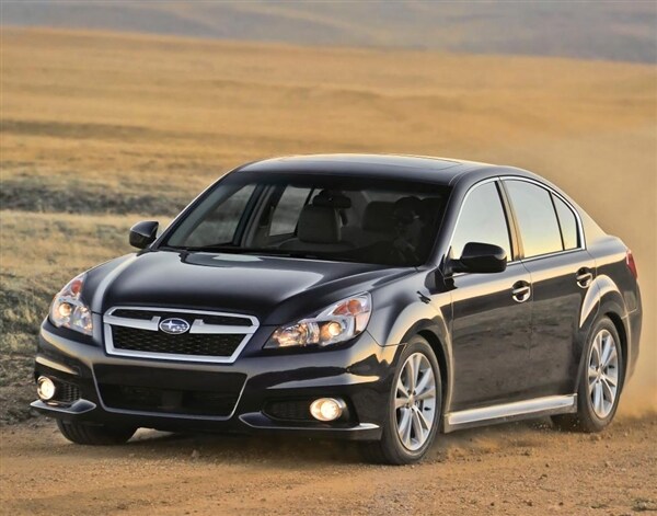 2013-subaru-legacy-front-action-600-001