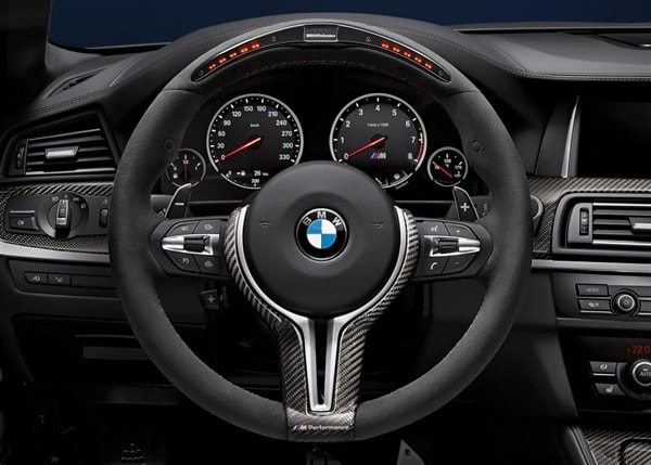 bmw-m5-and-m6-accessories-m-sport-steering-wheel-600-001