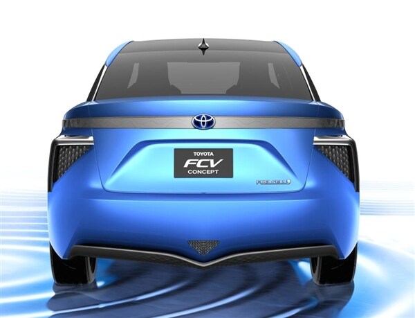 toyota-fuel-cell-vehicle-concept-tail-on-static1-600-001
