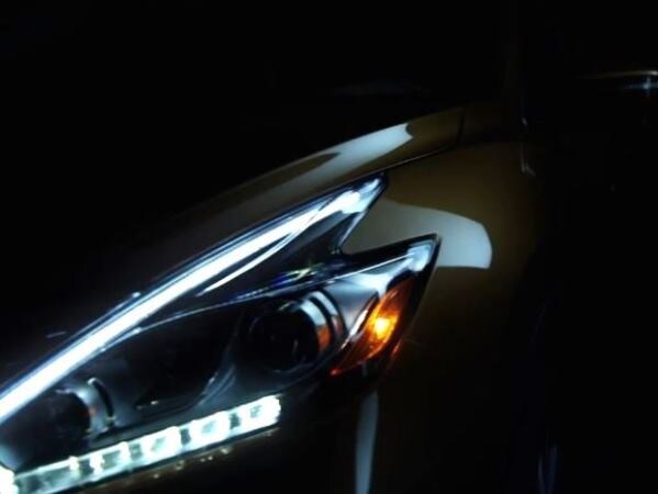 2015-nissan-murano-teaser3-600-600-001