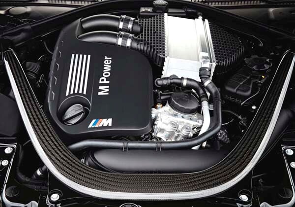 2015-bmw-m4-convertible-engine-detail-600-001