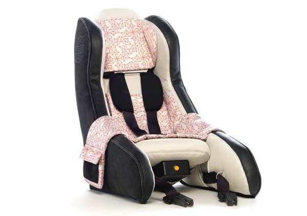volvo-inflatable-child-seat-with-cover-pads-600-001