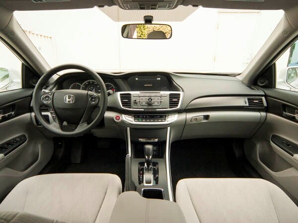 2014-honda-accord-ex-interior-03-600-001