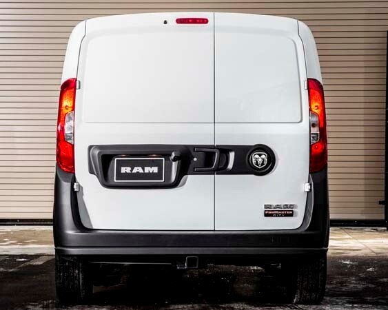 2015-ram-promaster-city-van-tail-on-static-600-001