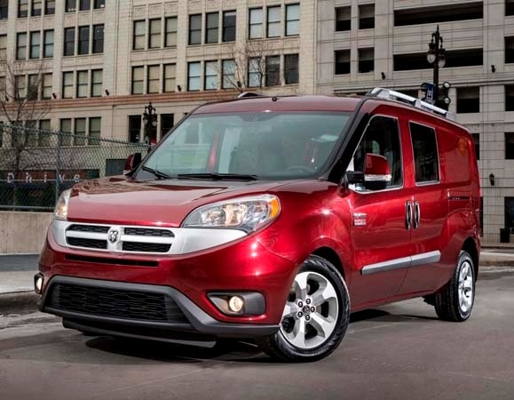 2015-ram-promaster-city-wagon-front-static-600-001