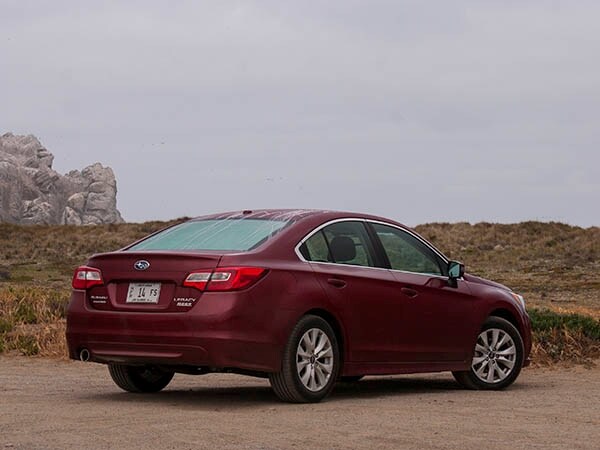 2015-subaru-legacy-exterior-04-600-001