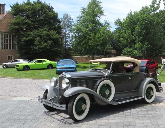 dodge-1927-senior-six-roadster-front-action-600-001