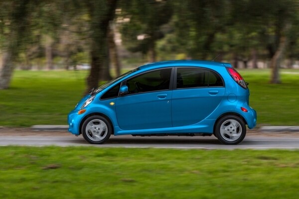 2014-mitsubishi-imiev-600-001