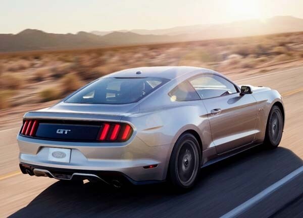 2015-ford-mustang-rear-action1-600-001