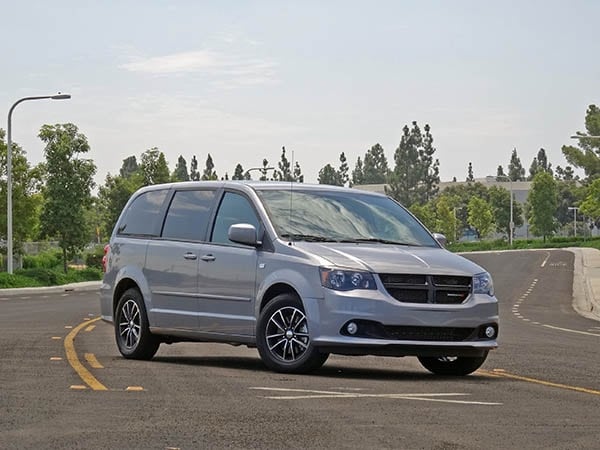 2014-dodge-grand-caravan-exterior-01-600-001