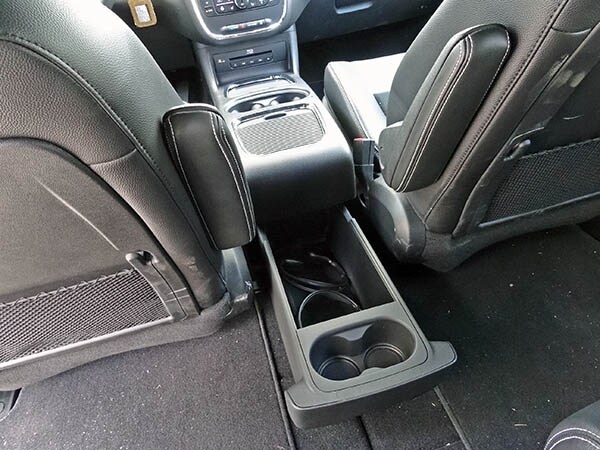 2014-dodge-grand-caravan-interior-11-600-001