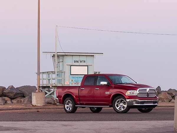 2014-ram-1500-laramie-long-term-exterior-02-600-001