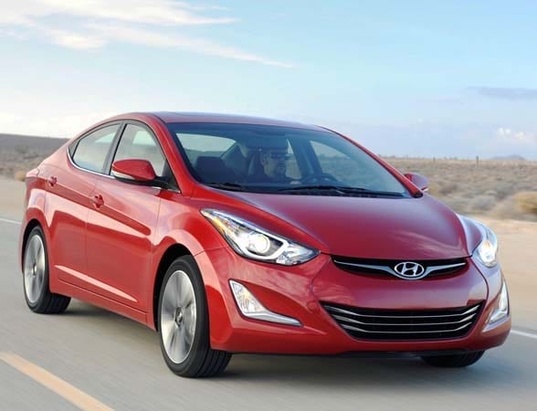 2015-hyundai-elantra-sport-front-action3-600-001
