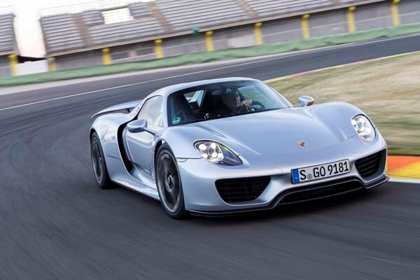 2015-porsche-918-spyder-_87_-600-001