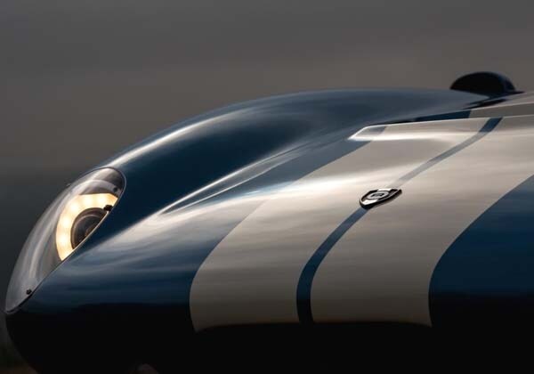 2015-renovo-coupe-nose-detail-600-001