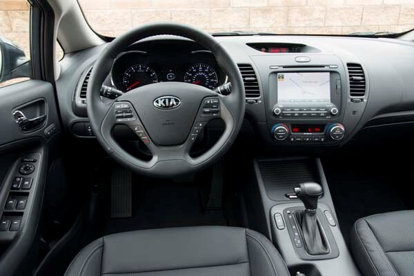 kbb_compact_sedans_172-600-001
