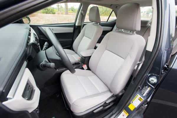kbb_compact_sedans_343-600-001