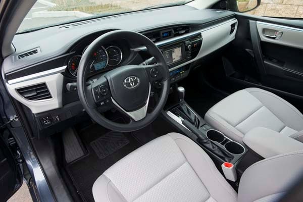 kbb_compact_sedans_344-600-001