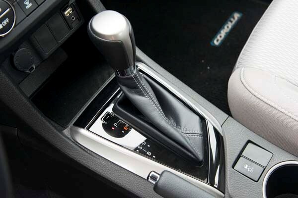 kbb_compact_sedans_354-600-001