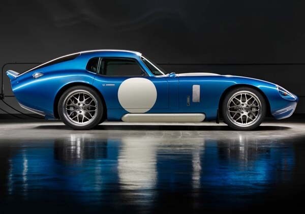 renovo-coupe-static-profile1-600-001