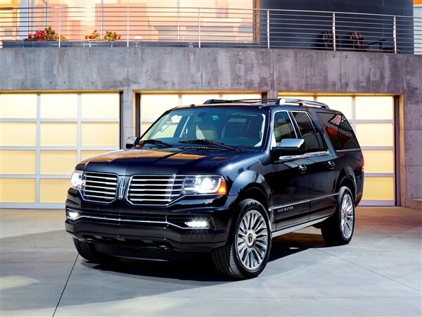 15lincolnnavigator_02_hr-600-600-001