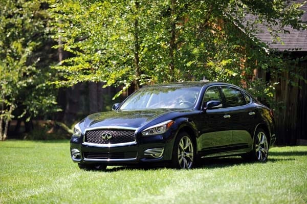 2015-infiniti-q70-and-q70l-29-600-001