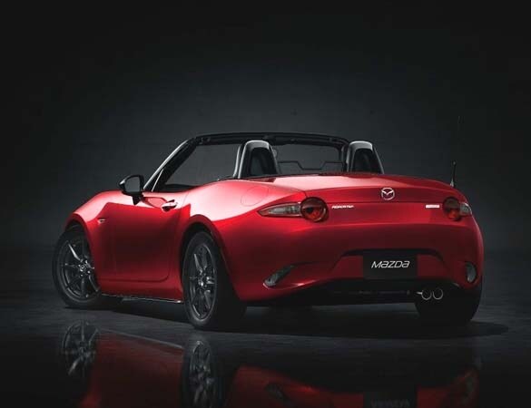 2016-mazda-mx-5-rear-static1-600-001