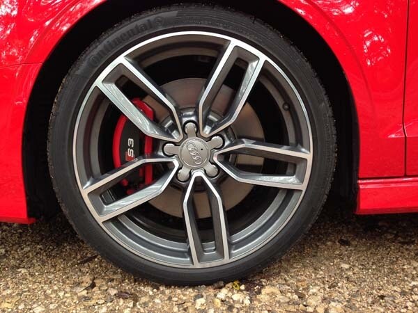2015-audi-s3-17-600-001