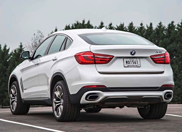 2015-bmw-x6-rear-static1-600-001