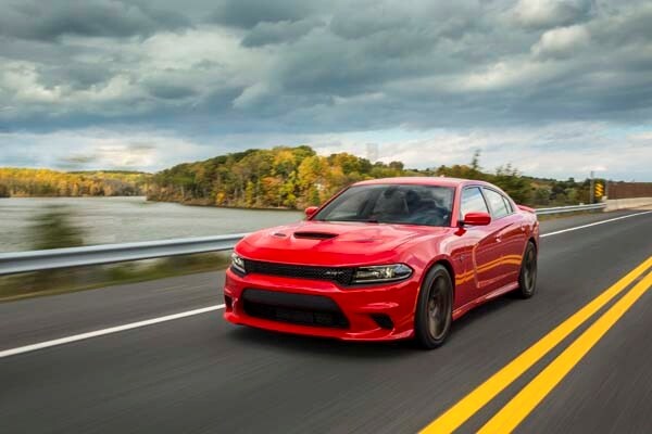 2015-dodge-charger-live-shot-15-600-001